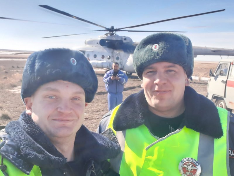 Автоинспекторы Рубцовска оказали помощь в срочной транспортировке в медицинский вертолет больного гражданина