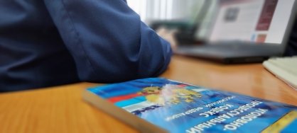 В Рубцовском районе перед судом предстал мужчина по обвинению в покушении на убийство постояльца частного дома престарелых